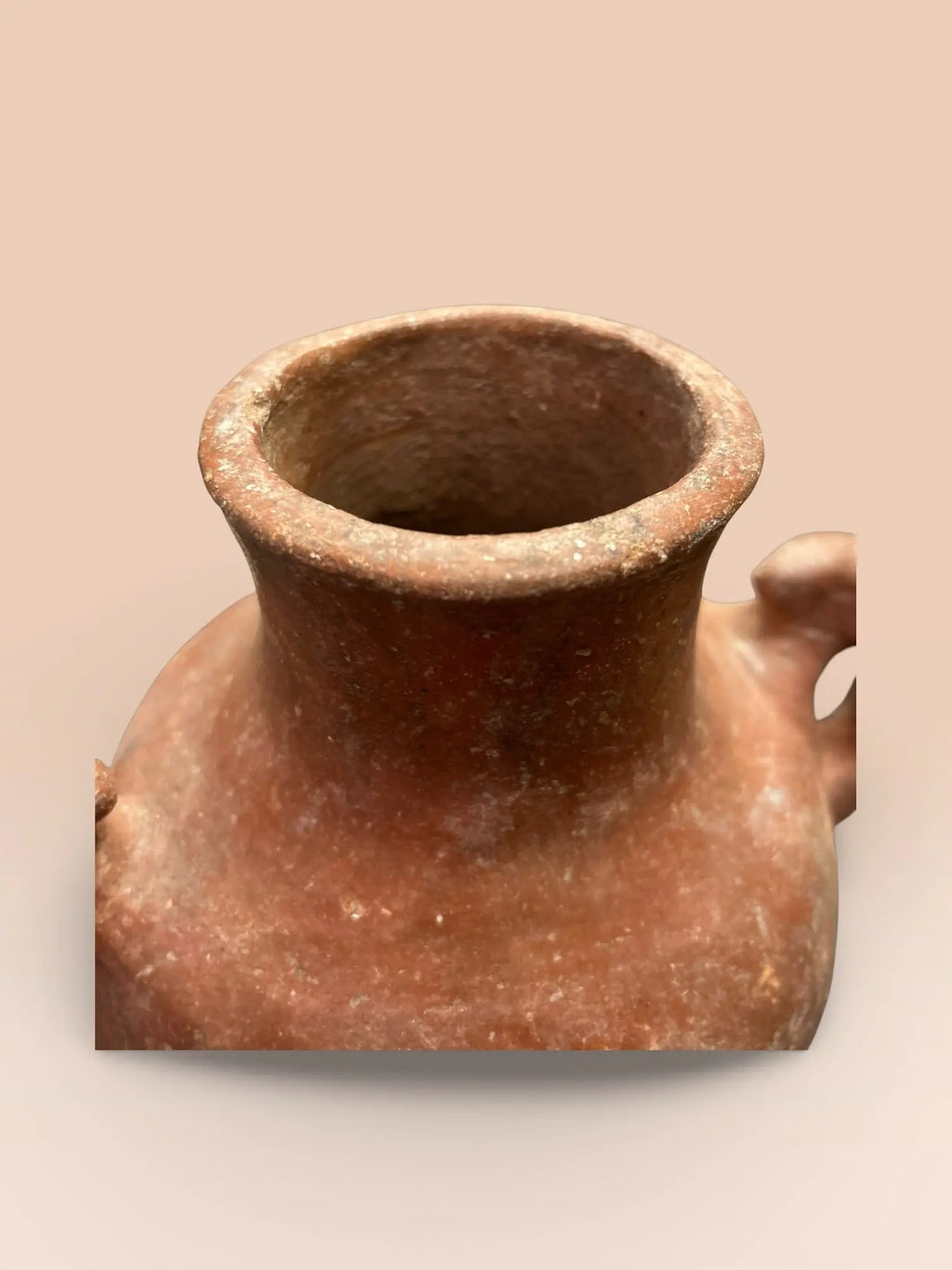 Vase ancien en terre cuite rouge - Élégance Romaine Pièce Unique